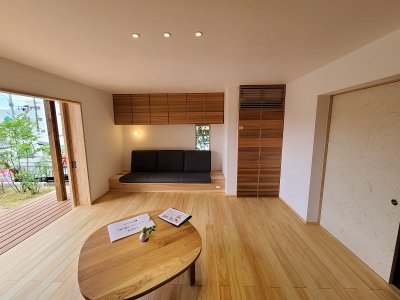 【リノベモデルハウス2号棟の魅力】ゆったりリビング | スタッフ　ブログ